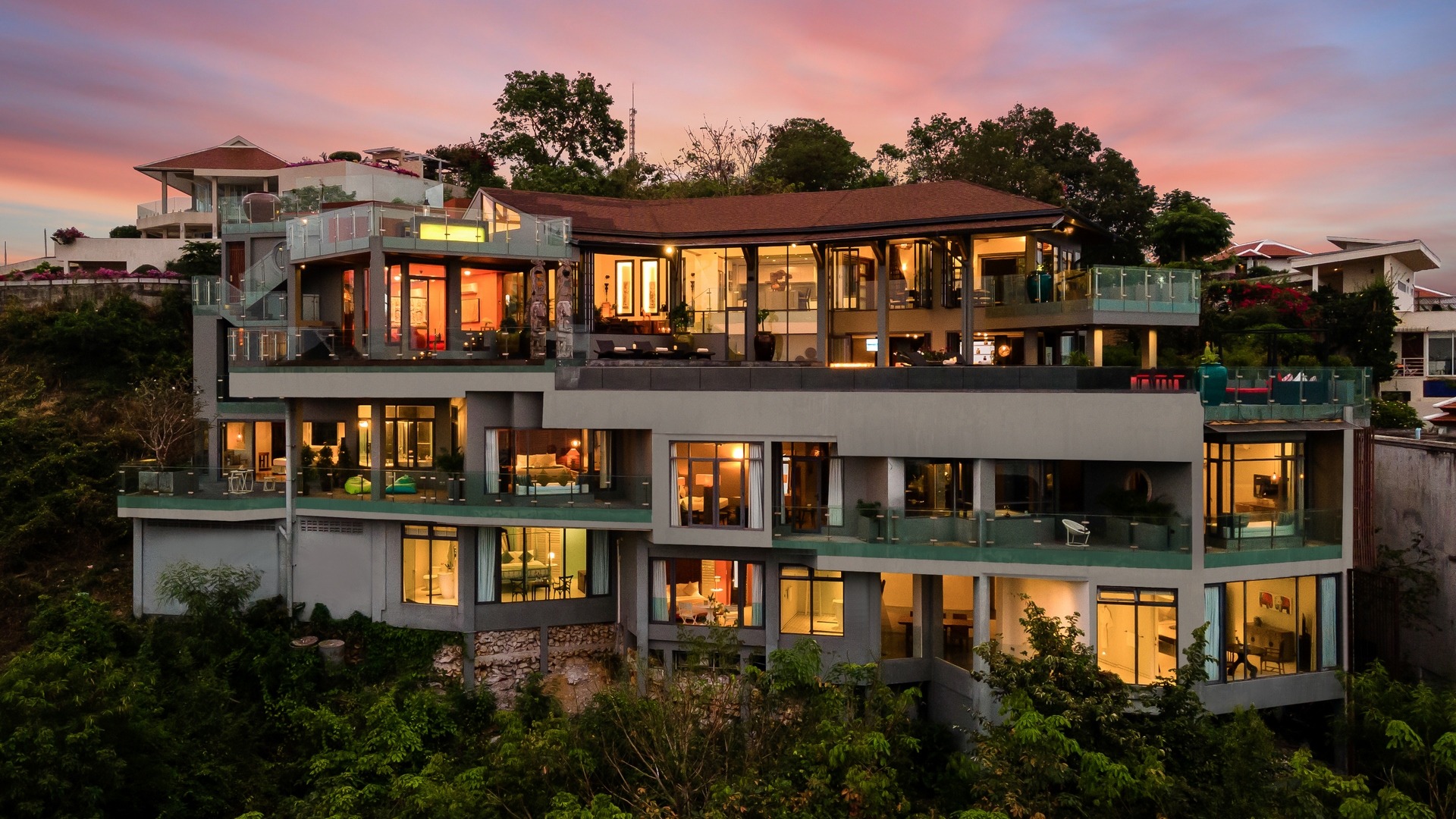Phenomenal 8 Bedroom Sea View Villa