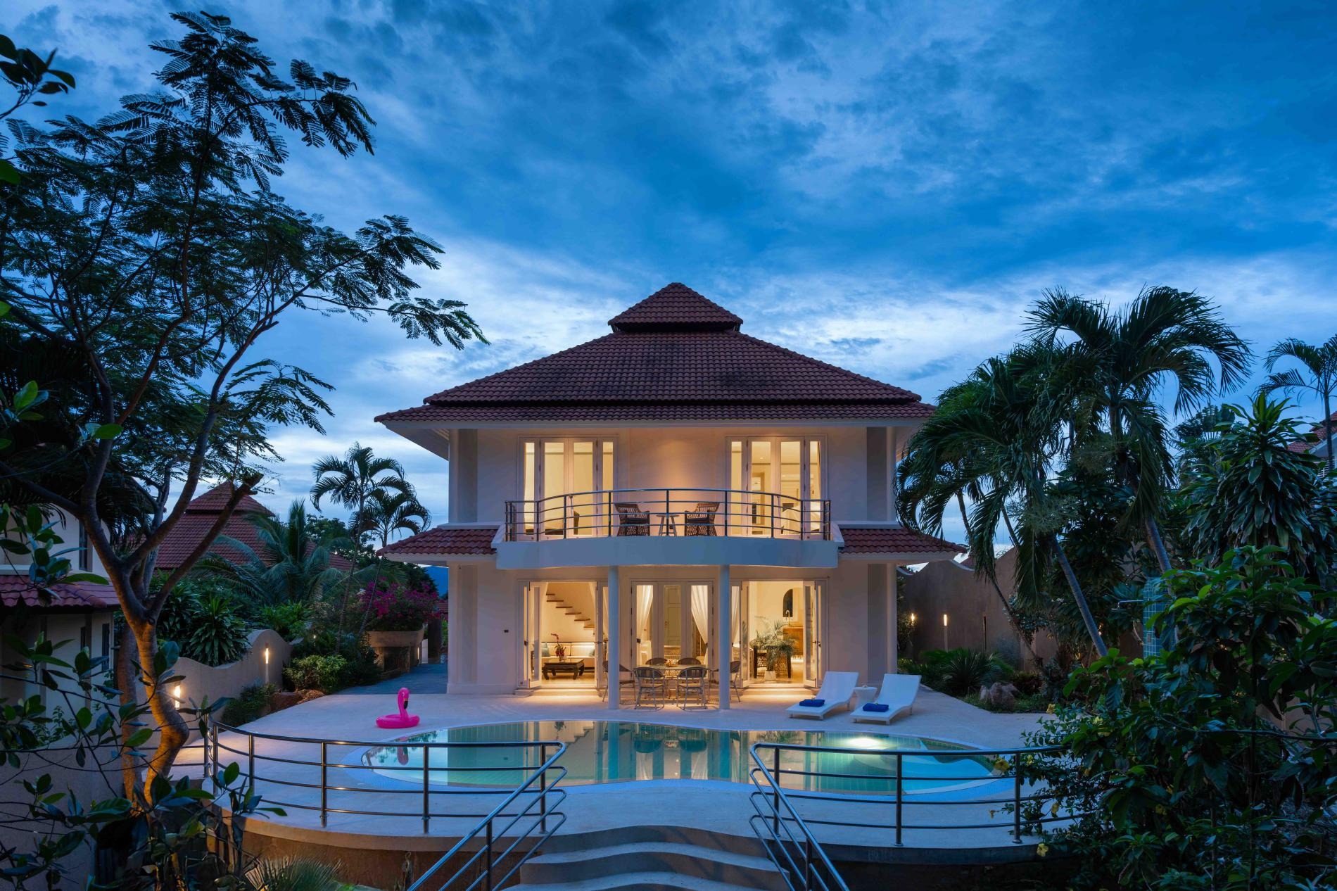 4 Bedroom Pool Villa by the Beach