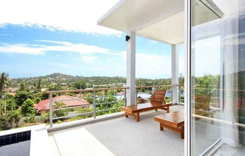 Spacious Sea-View Villa in a Peaceful Location