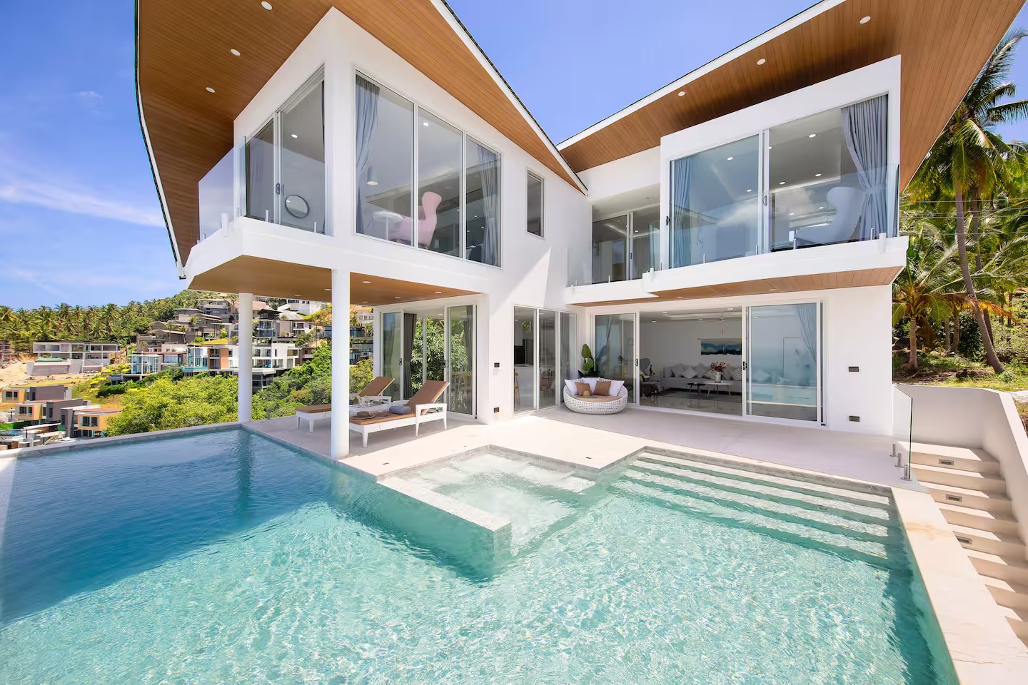 Elegant 4-Bedroom Villa with Stunning Sea Views