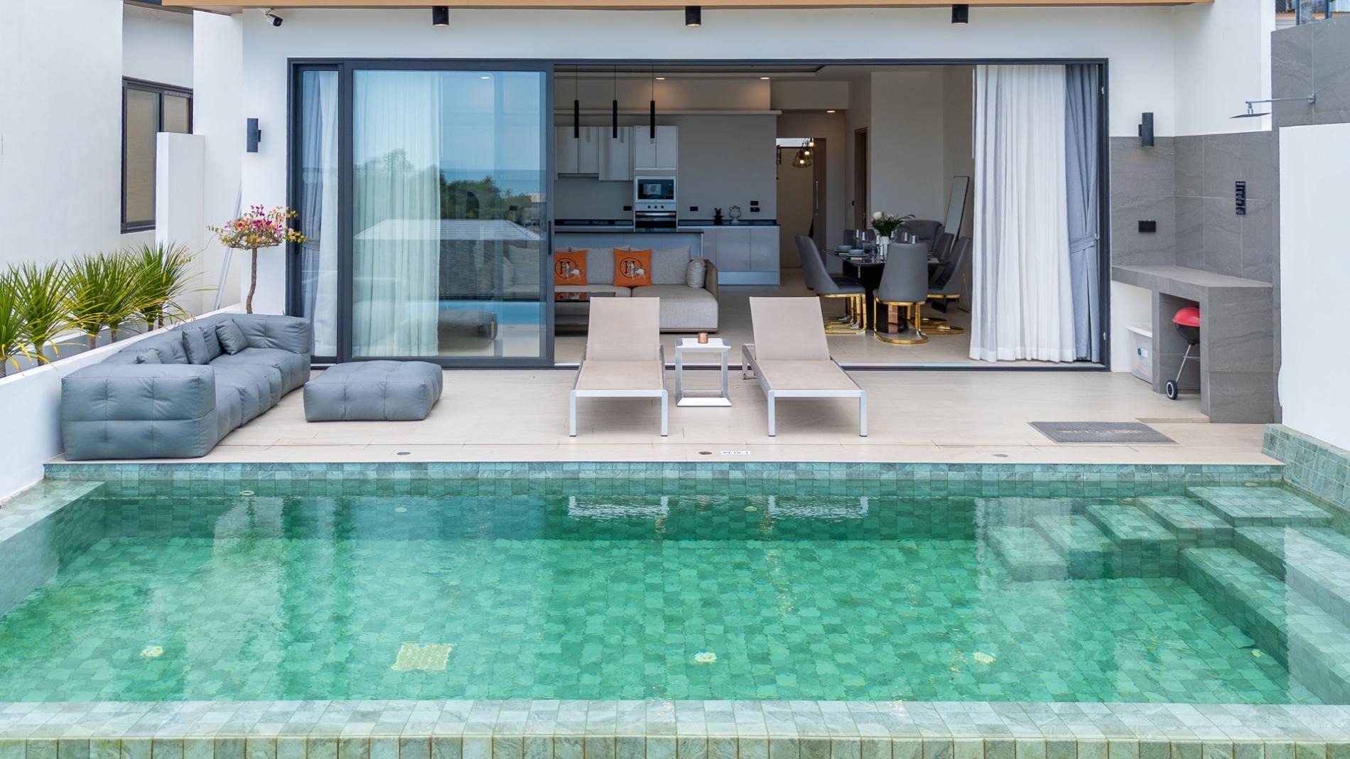 Modern 3 Bedroom Pool Villa